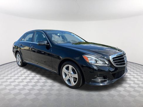 Used 2014 Mercedes-Benz E 350 Sedan image 3