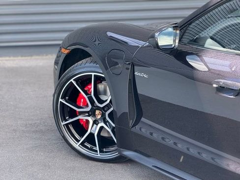 New 2026 Porsche Taycan 4S AWD/4WD image 12