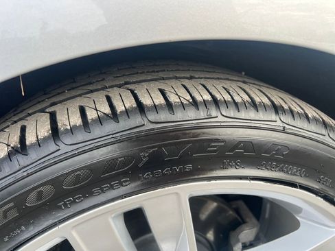 Used 2018 Chevrolet Camaro LT image 28