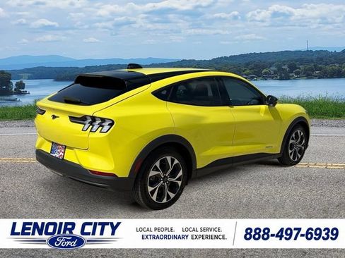 Used 2025 Ford Mustang Mach-E Select w/ Comfort Package Lite AWD/4WD image 3