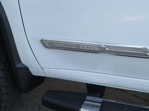New 2026 Chevrolet Silverado 2500 High Country w/ High Country Premium Package AWD/4WD image 41