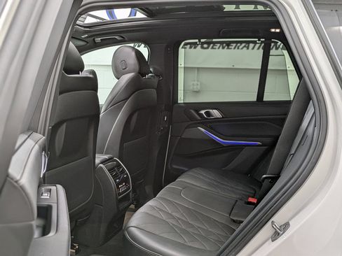 Used 2023 BMW X5 xDrive40i AWD/4WD image 27