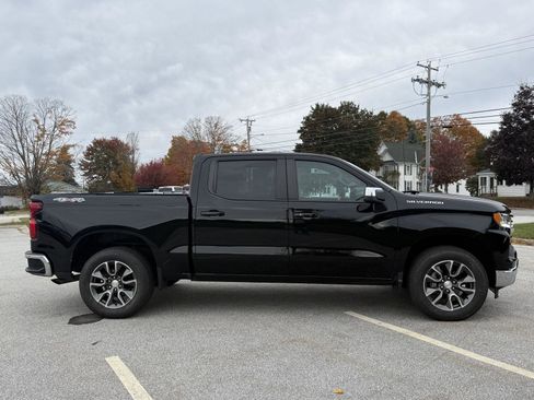 Used 2022 Chevrolet Silverado 1500 LT image 4