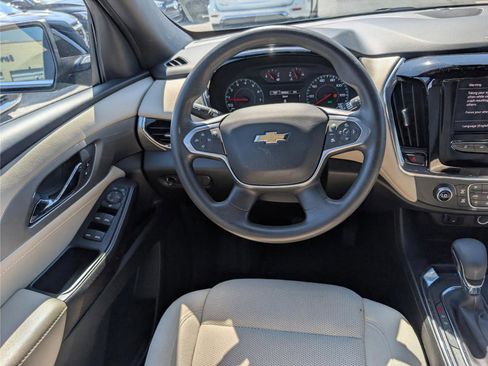 Used 2023 Chevrolet Traverse LS AWD/4WD image 18