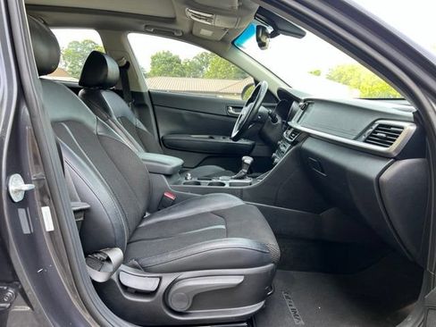 Used 2019 Kia Optima S w/ S Panoramic Sunroof Package FWD image 19