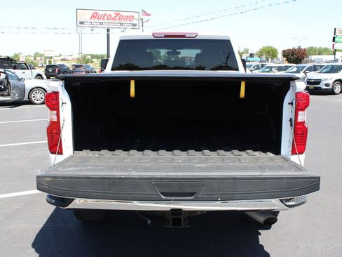 Used 2023 Chevrolet Silverado 2500 LT w/ Convenience Package AWD/4WD image 8