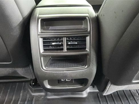 Used 2023 Cadillac XT5 Luxury image 21