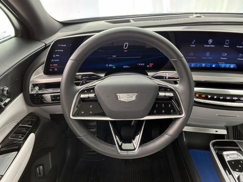 Used 2024 Cadillac Lyriq Luxury AWD/4WD image 24