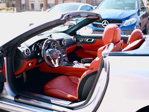 Used 2013 Mercedes-Benz SL 63 AMG image 12