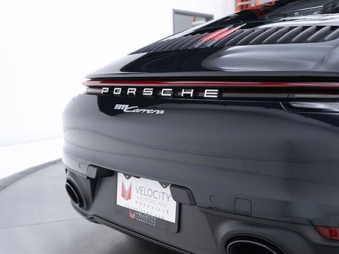 Used 2024 Porsche 911 Carrera RWD image 29