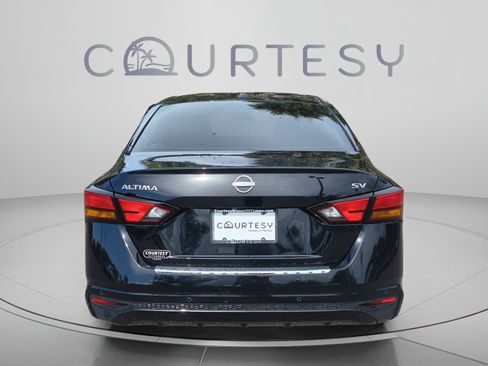 Certified 2023 Nissan Altima 2.5 SV FWD image 6