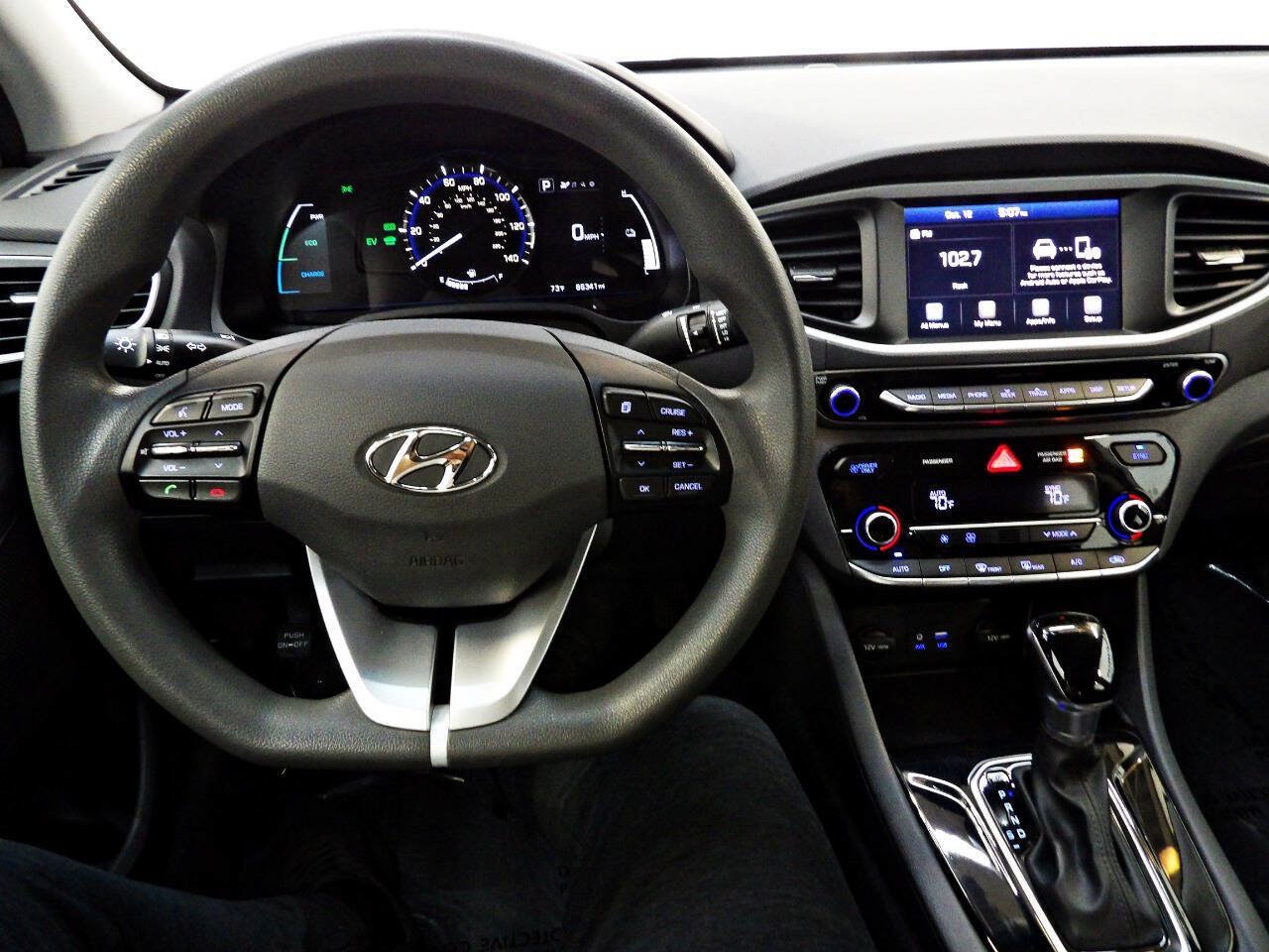 Used 2019 Hyundai Ioniq Blue FWD image 17