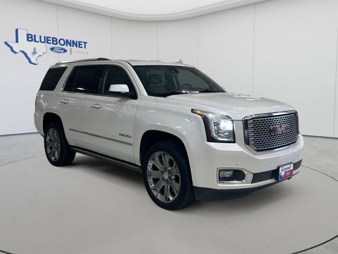 Used 2016 GMC Yukon Denali w/ Open Road Package AWD/4WD image 3