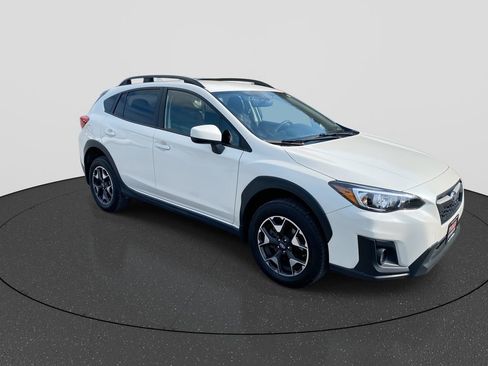 Used 2019 Subaru Crosstrek 2.0i Premium w/ Eyesight System image 2