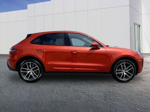 Used 2025 Porsche Macan AWD/4WD image 8