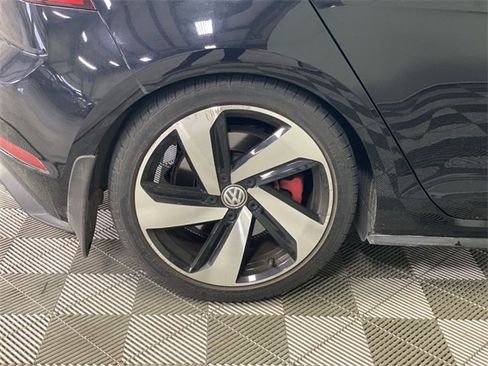 Used 2021 Volkswagen GTI S image 18
