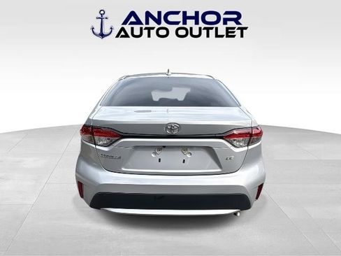 Used 2021 Toyota Corolla LE image 7