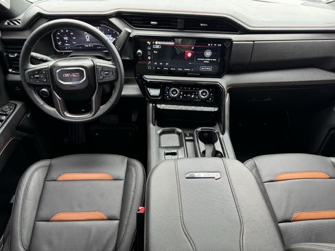 Used 2025 GMC Sierra 2500 AT4 AWD/4WD image 10