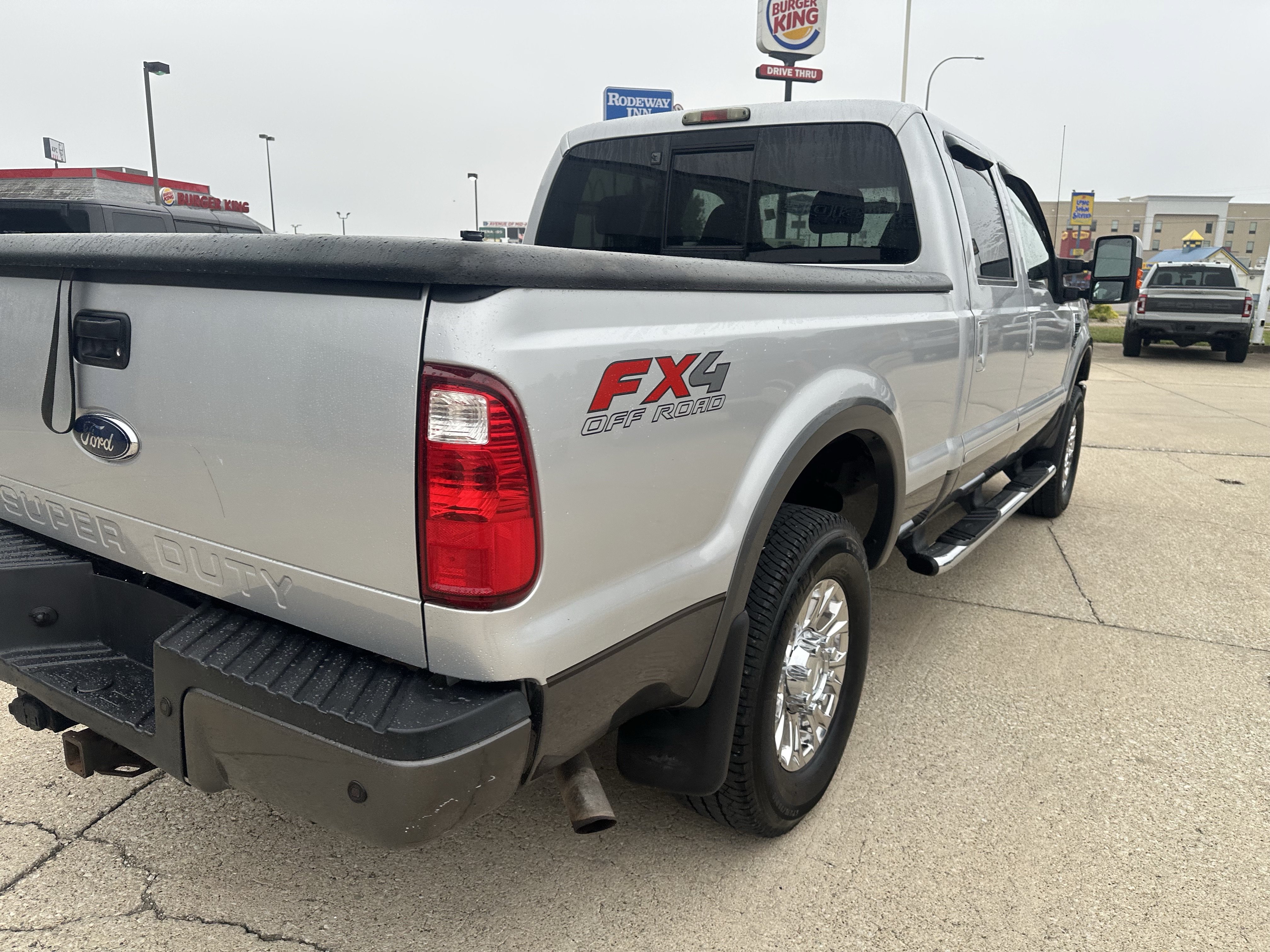 Used 2008 Ford F250 XLT AWD/4WD image 3