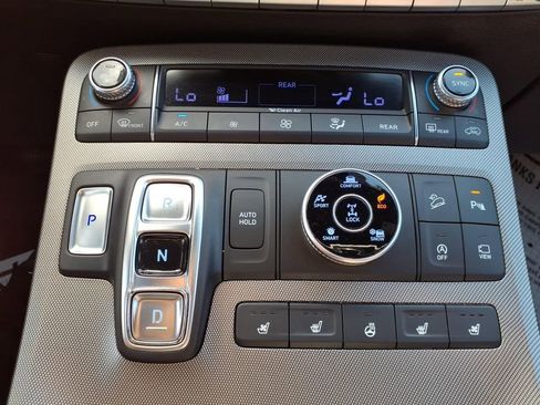 Used 2022 Hyundai Palisade Calligraphy w/ Winter Package AWD/4WD image 18