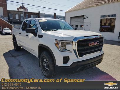 Used 2019 GMC Sierra 1500 4x4 Crew Cab w/ Convenience Package