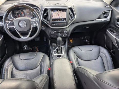 Used 2016 Jeep Cherokee Overland w/ Technology Group image 16