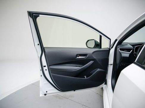 Certified 2024 Toyota Corolla SE image 14