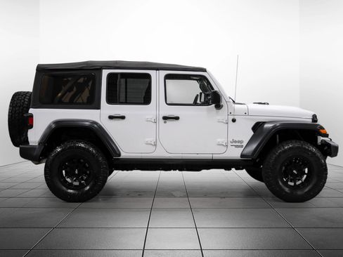 Used 2018 Jeep Wrangler Unlimited Sport S AWD/4WD image 7