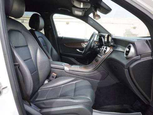 Used 2022 Mercedes-Benz GLC 300 image 8