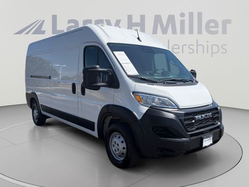 Used 2023 RAM ProMaster 2500 FWD image 7