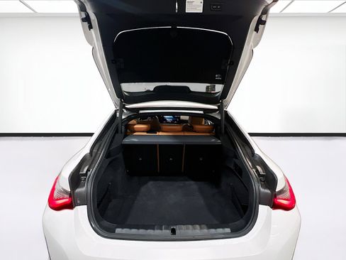 Used 2023 BMW i4 eDrive35 w/ Premium Package image 20