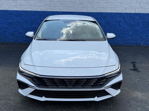 Used 2024 Hyundai Elantra SEL image 4