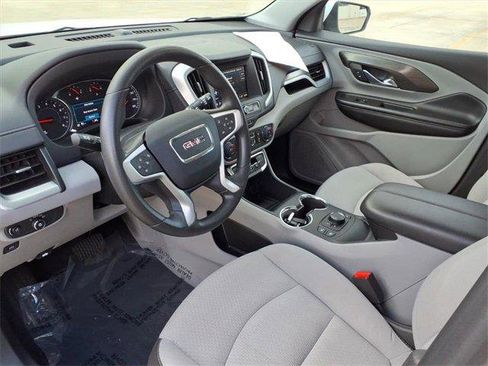 Used 2023 GMC Terrain SLE w/ Driver Convenience Package image 20