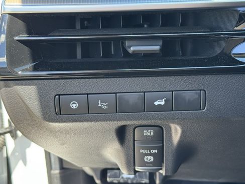 New 2026 Nissan Murano Platinum AWD/4WD image 9