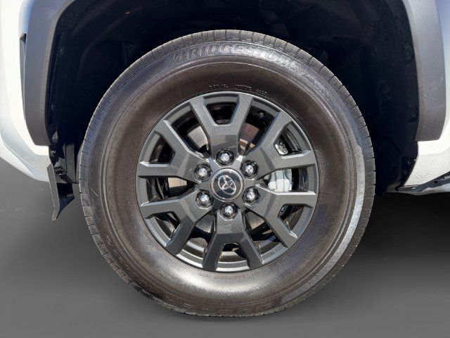 Certified 2026 Toyota 4Runner SR5 AWD/4WD image 12