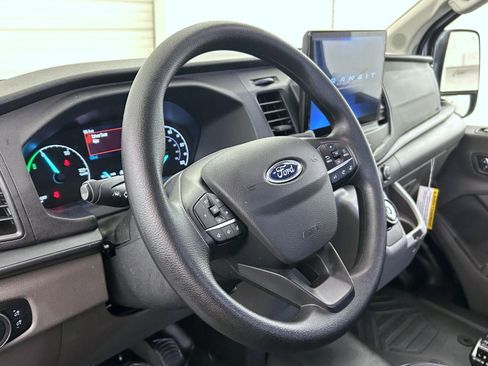 Used 2023 Ford E-Transit Low Roof RWD image 11