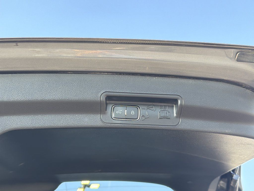 Used 2023 Ford Explorer ST w/ Equipment Group 401A AWD/4WD image 15