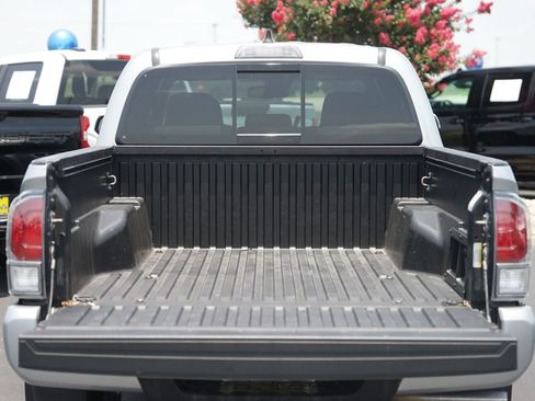 Used 2023 Toyota Tacoma TRD Sport AWD/4WD image 31