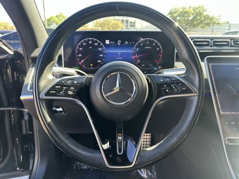 Used 2022 Mercedes-Benz S 500 4MATIC image 11