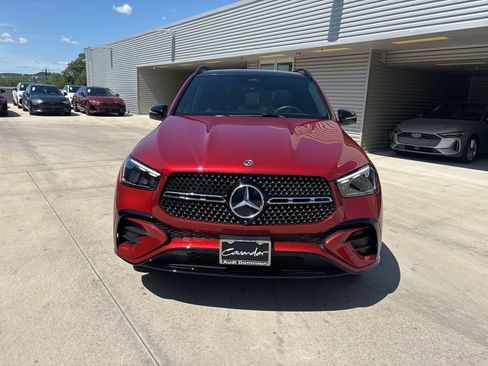 Used 2025 Mercedes-Benz GLE 350 4MATIC image 2