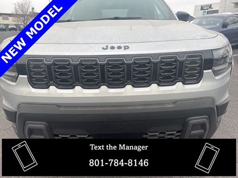 New 2026 Jeep Cherokee Laredo image 3