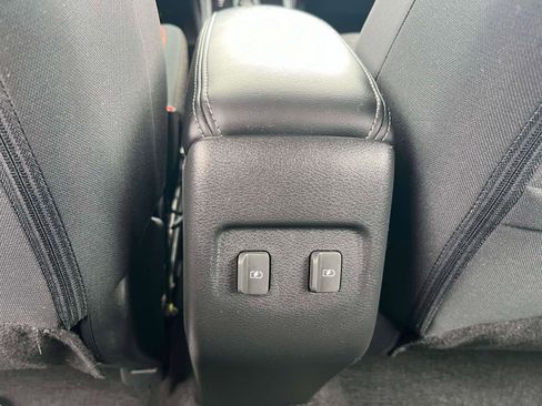 Used 2023 Nissan Kicks SR w/ Exterior Package FWD image 23