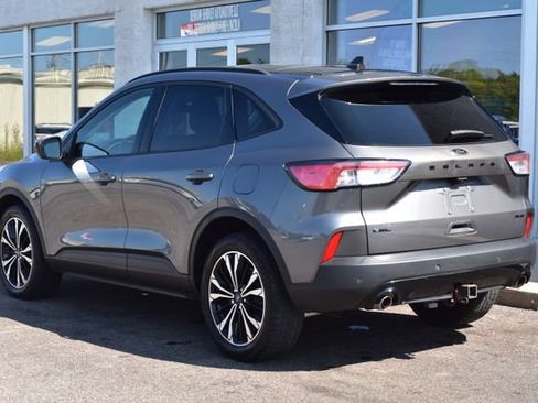 Used 2022 Ford Escape SEL w/ Technology Package AWD/4WD image 11