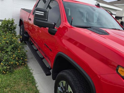 Used 2022 Chevrolet Silverado 2500 Custom w/ Custom Value Package image 2