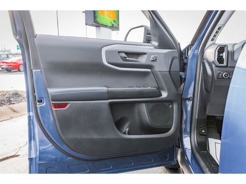 Used 2024 Ford Bronco Sport Outer Banks image 6