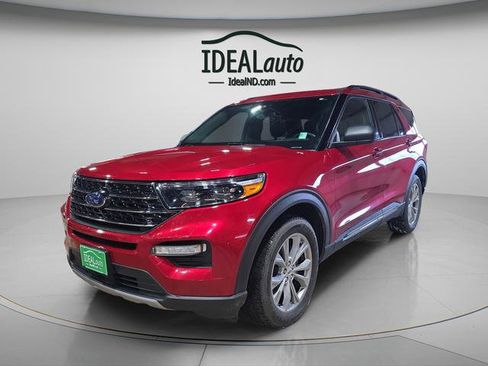 Used 2020 Ford Explorer XLT w/ Equipment Group 202A image 5