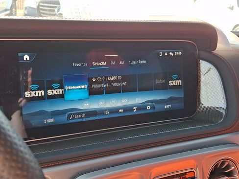 Used 2025 Mercedes-Benz G 550 image 17