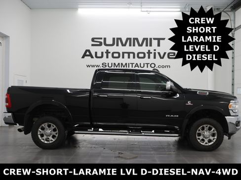 Used 2022 RAM 2500 Laramie AWD/4WD image 1