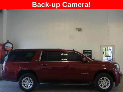 Used 2019 GMC Yukon XL SLT w/ Open Road Package RWD image 2