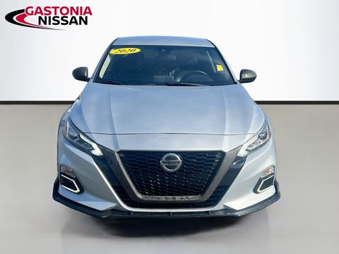 Used 2020 Nissan Altima 2.5 SR image 2